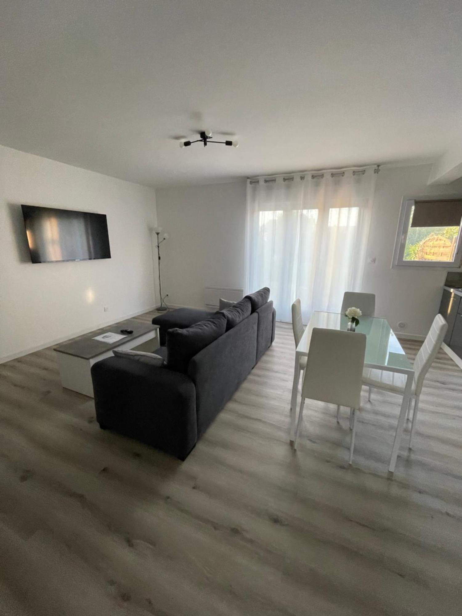 וילפריזי Maison Detente De 100 M2 Uniquement Couple-Famille-Travailleurs מראה חיצוני תמונה